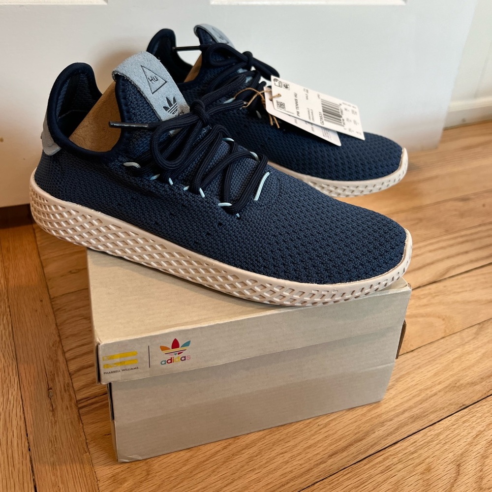 Adidas x Pharrell Williams Tennis Sneaker